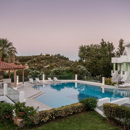 Villa Life Agia Marina Esterno foto