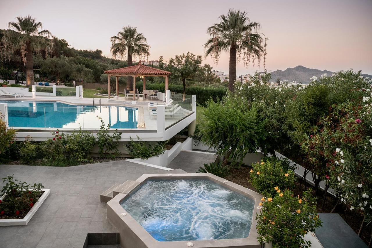 Villa Life Agia Marina Esterno foto