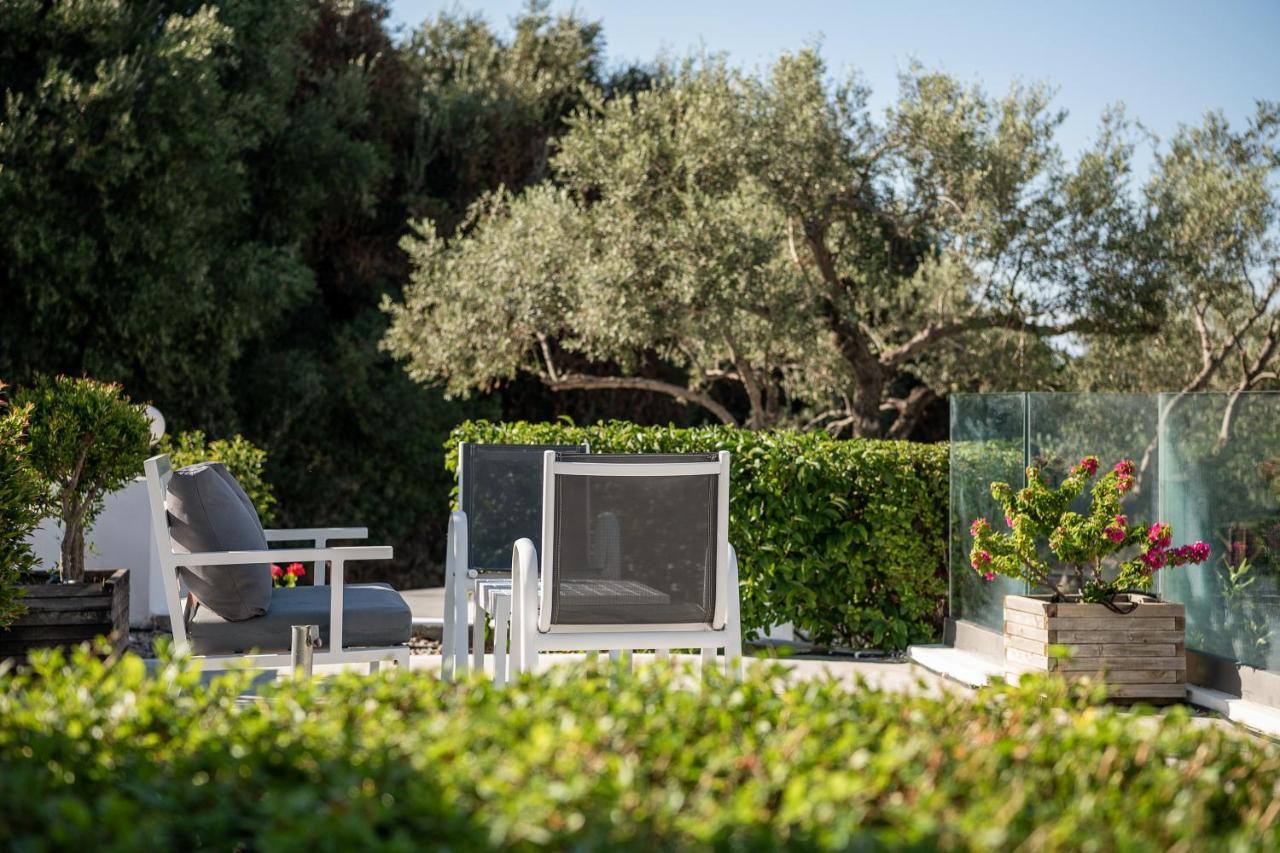 Villa Life Agia Marina Esterno foto